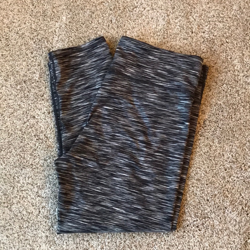 Fabletics capris
